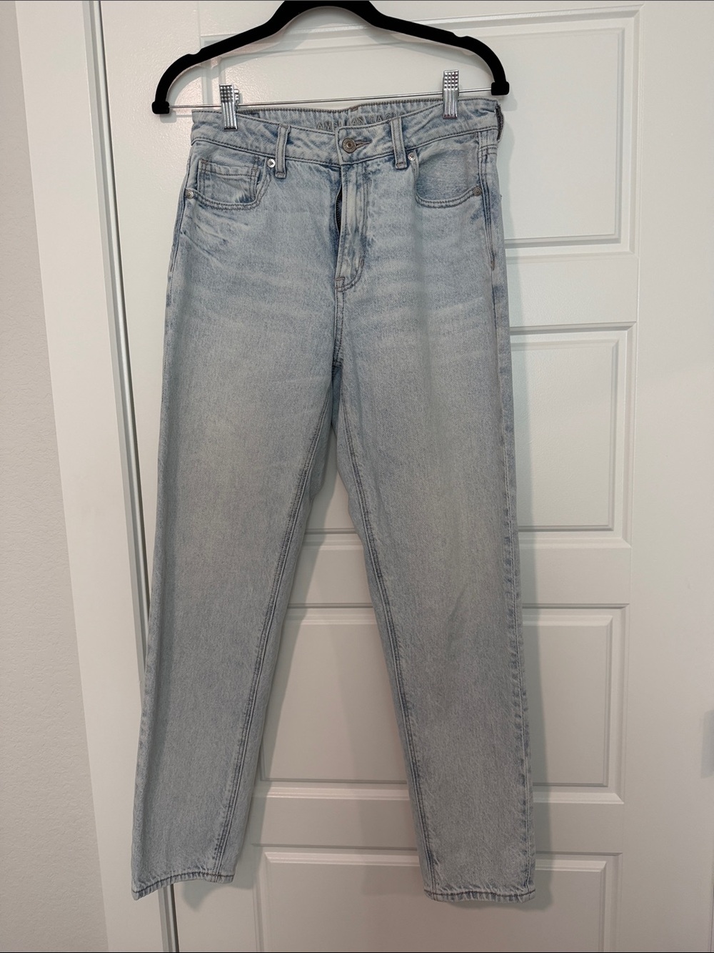 American Eagle Outfitters Light Blue Boyfriend Jeans